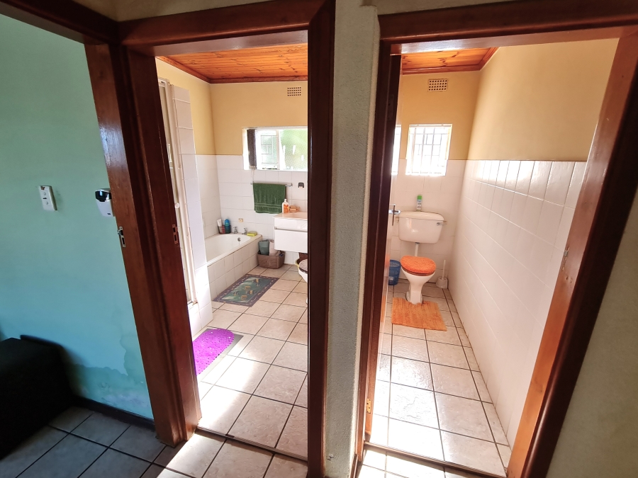 4 Bedroom Property for Sale in C Place Eastern Cape